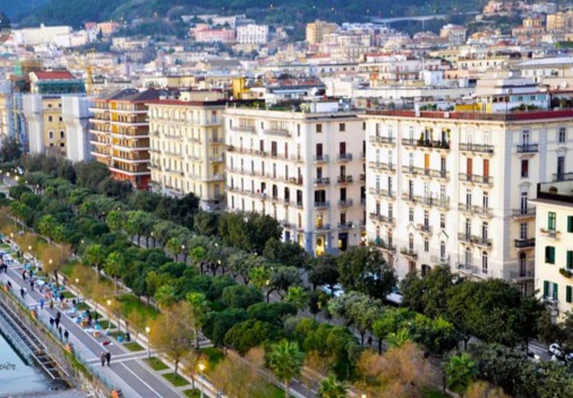 Dimora Dei Mercanti Salerno Bagian luar foto