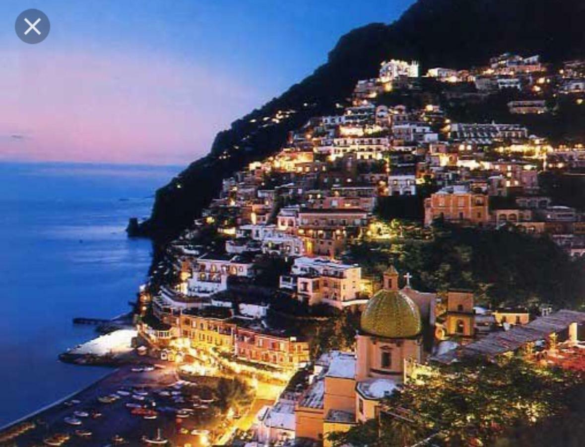 Dimora Dei Mercanti Salerno Bagian luar foto