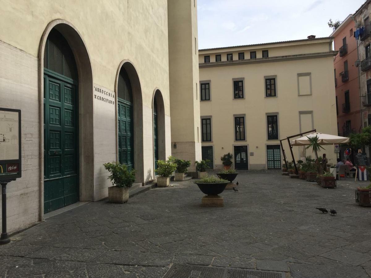 Dimora Dei Mercanti Salerno Bagian luar foto